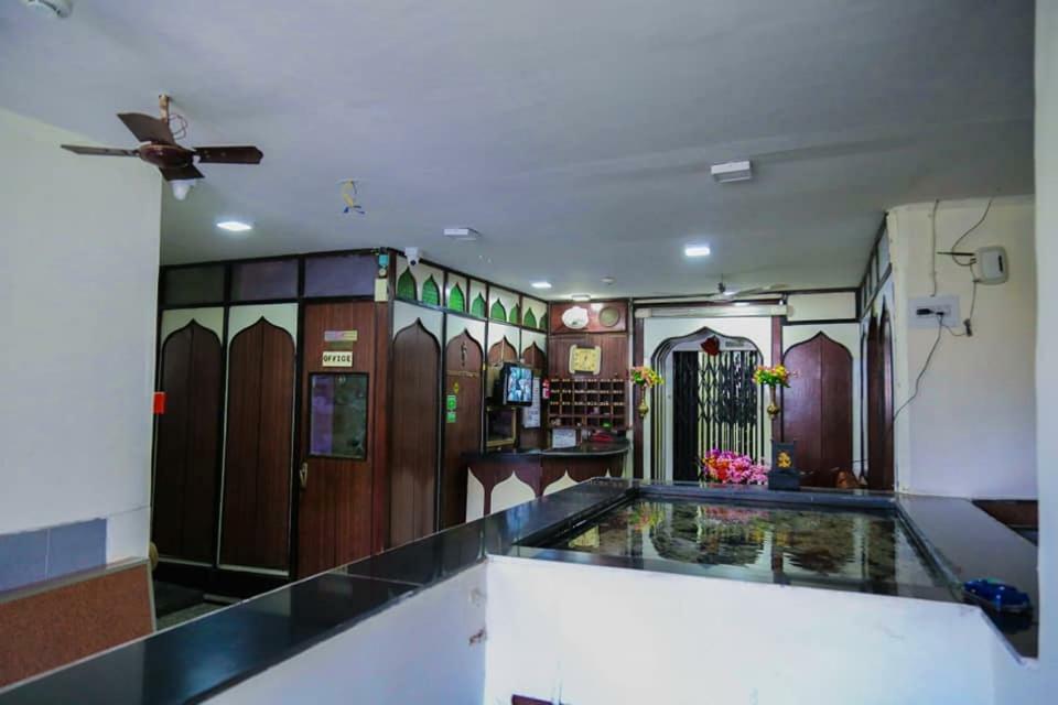 Hotel Happy Home Bombay Exterior foto